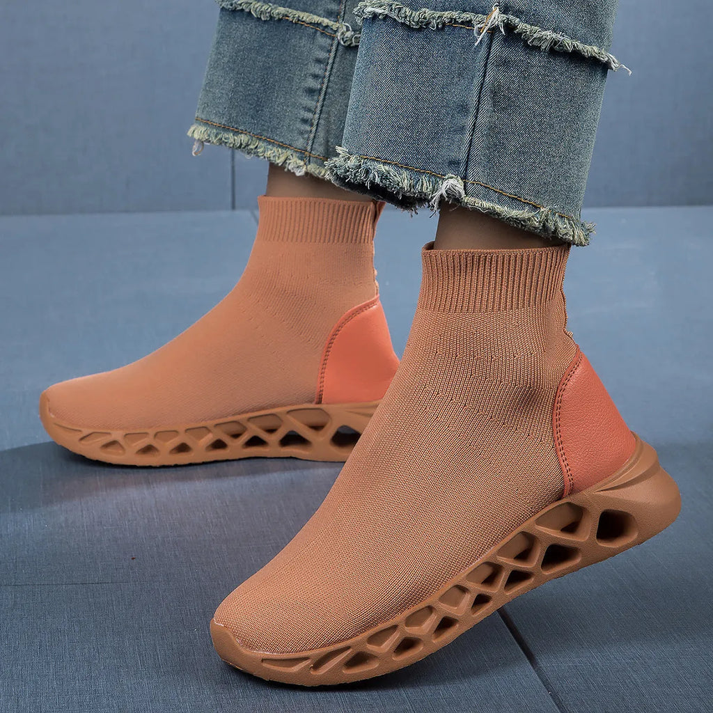 Women's high-top casual stretch sock boots in Terracotta Warriors colour, breathable mesh upper, flat heel, shallow mouth style