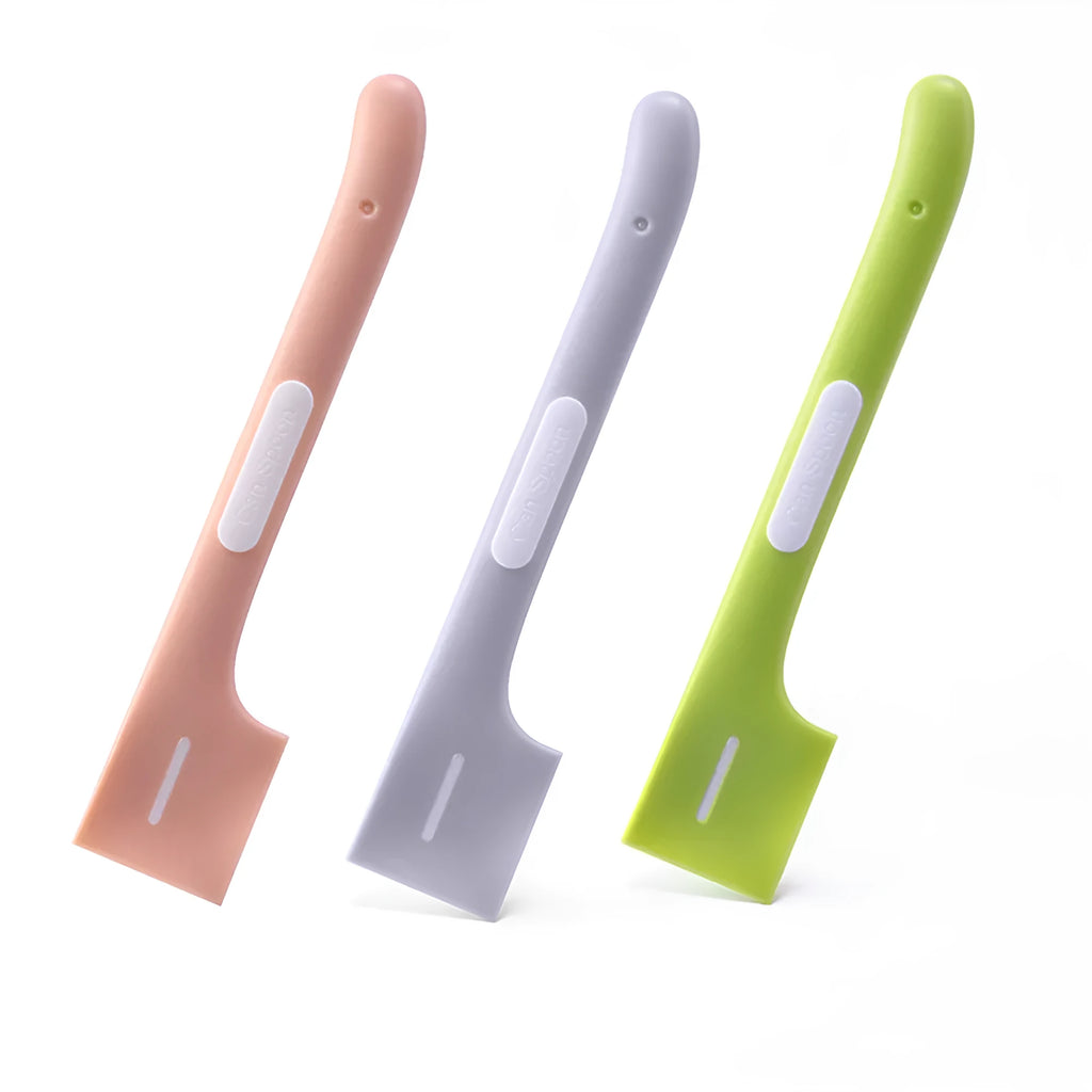 Long-handled pet food spoon for cats and dogs wet canned food in TPR material