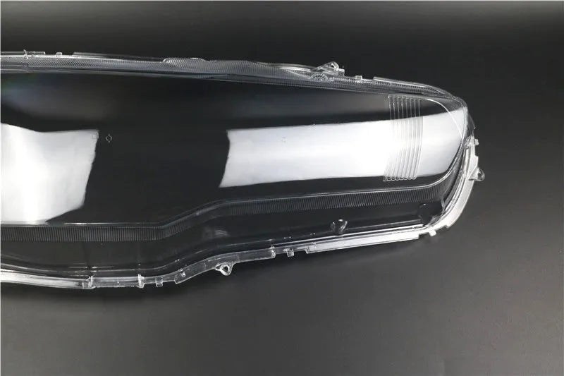 Transparent plastic headlight housing cover 50x30x20mm for car main driving or co-pilot lampshade replacement