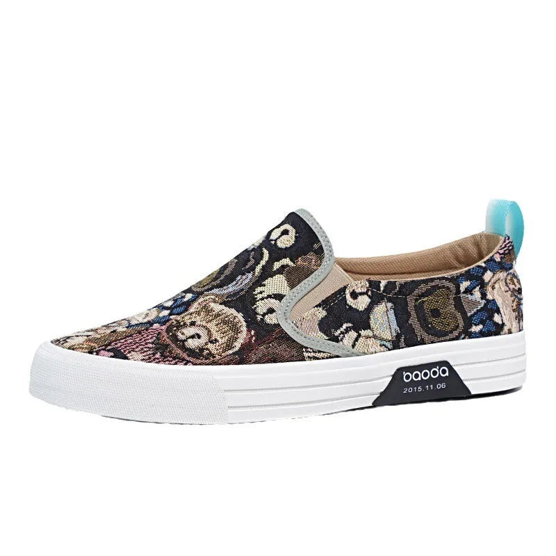 Breathable slip-on canvas sneakers in khaki, gray green, and all black with vulcanised rubber sole