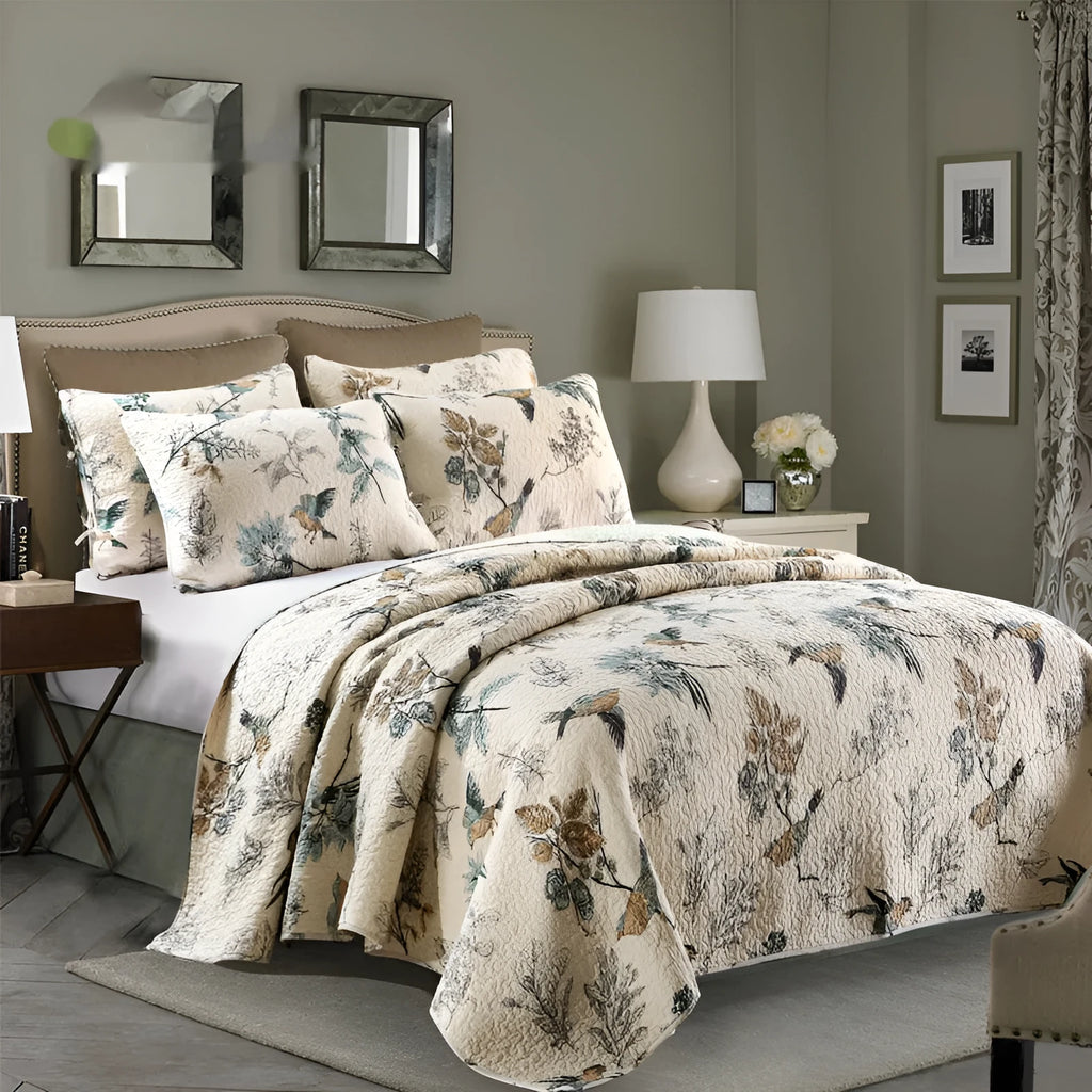 Quilted cotton bed cover set with printed pattern for 1.5-1.8m bed including bedspread and two pillowcases