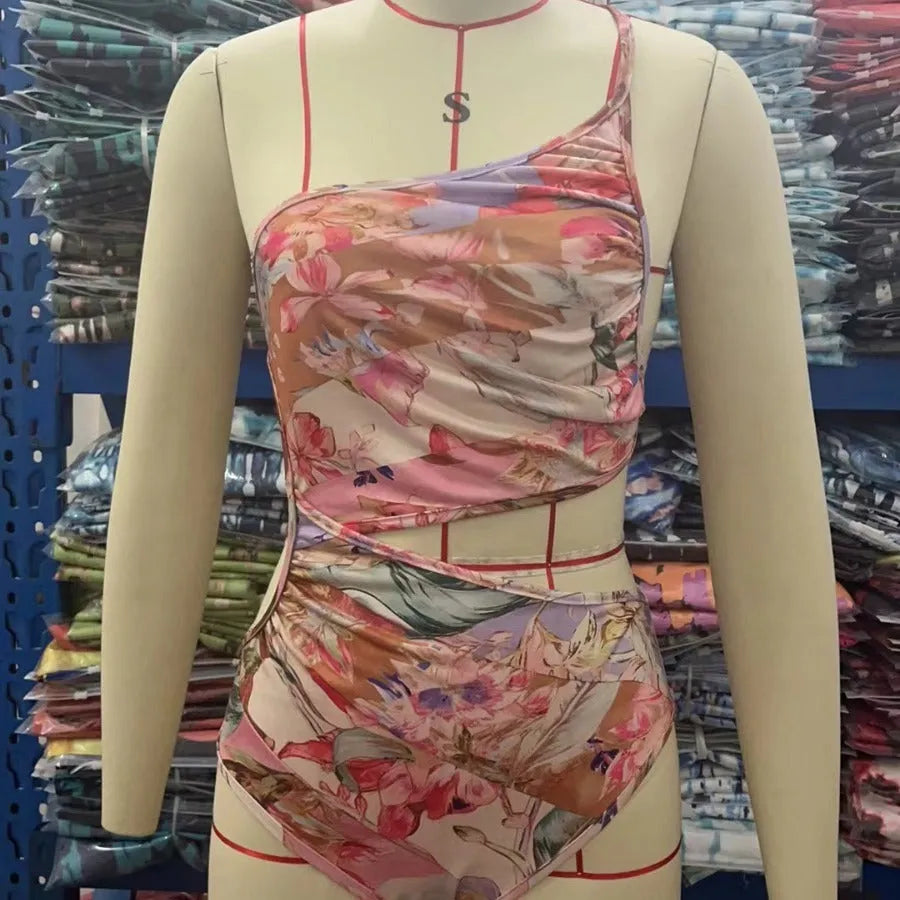 Women's rose gold pattern swimsuit made of polyester, summer style, available in sizes S to XXXL