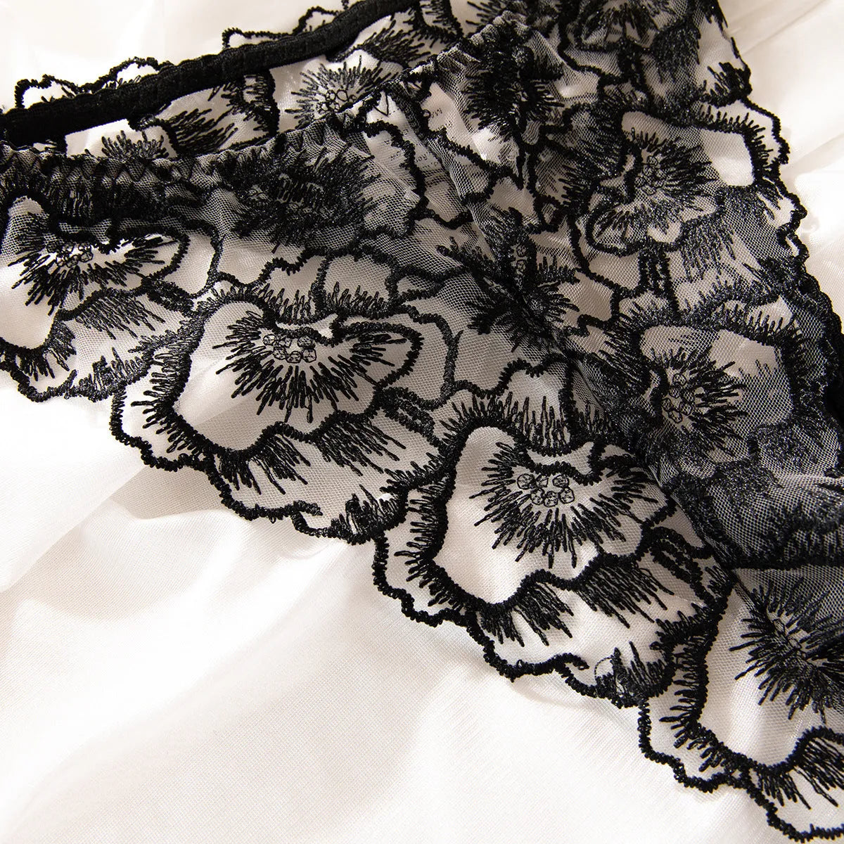 Women's black embroidered lace thin transparent steel ring underwear set bikini in polyester