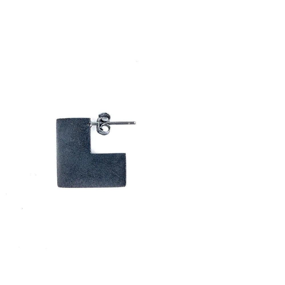 Oxidation black sterling silver geometric square earrings measuring 16mm with minimalist cold wind style