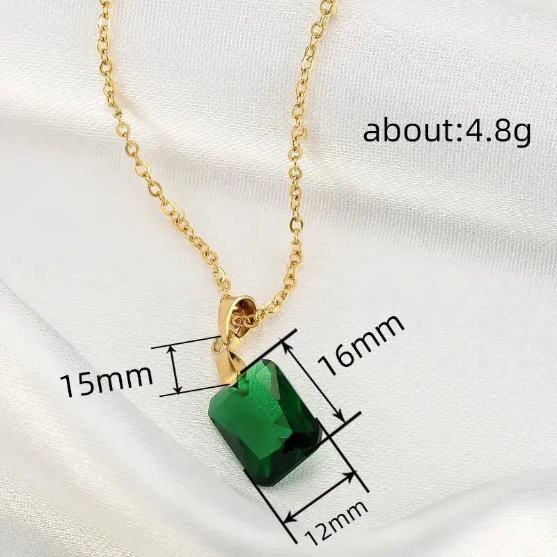 Copper rectangular geometric pendant necklace with quadrilateral design and O-ring chain in XL1006 green colour