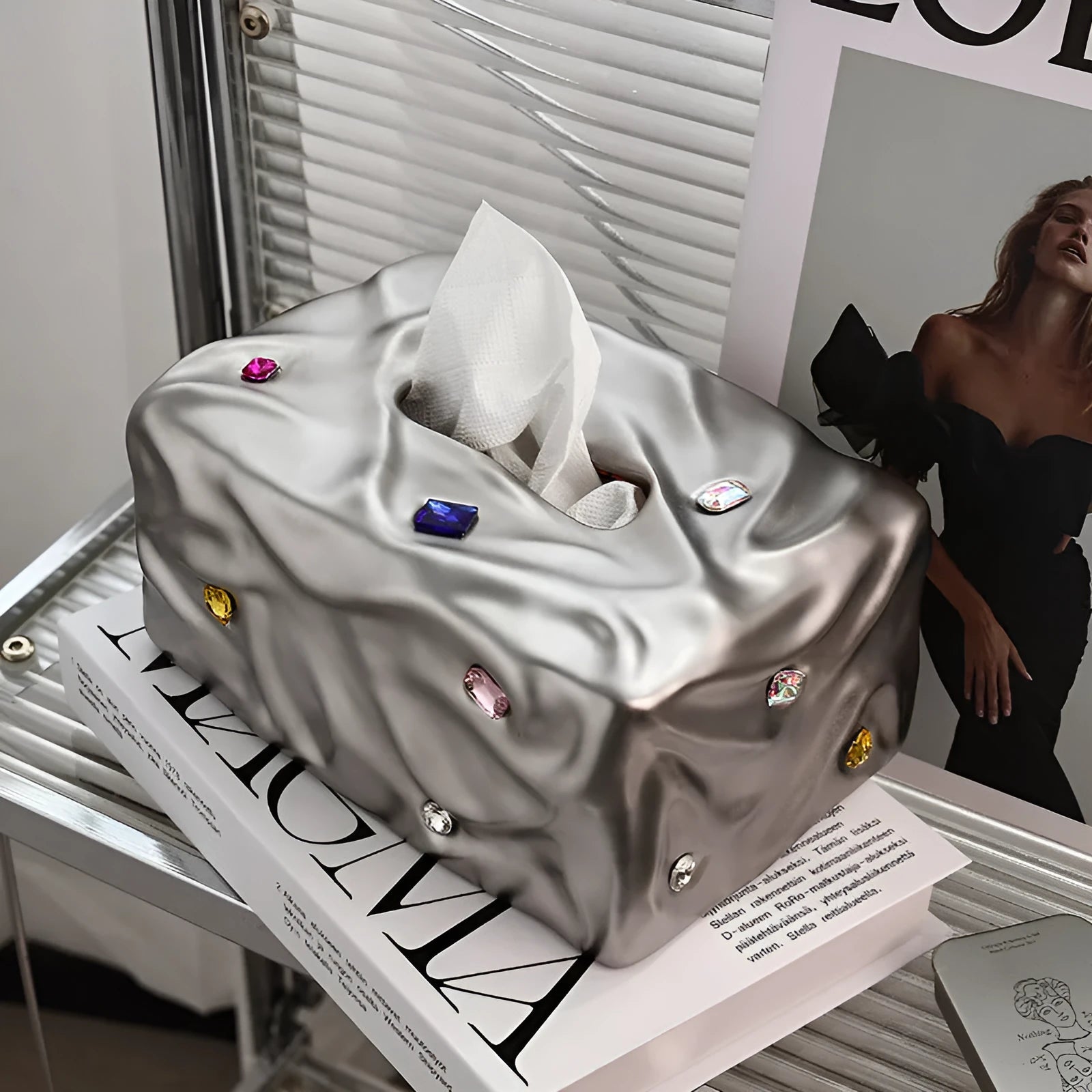 Ceramic tissue box in light luxury style with matte white or silver finish