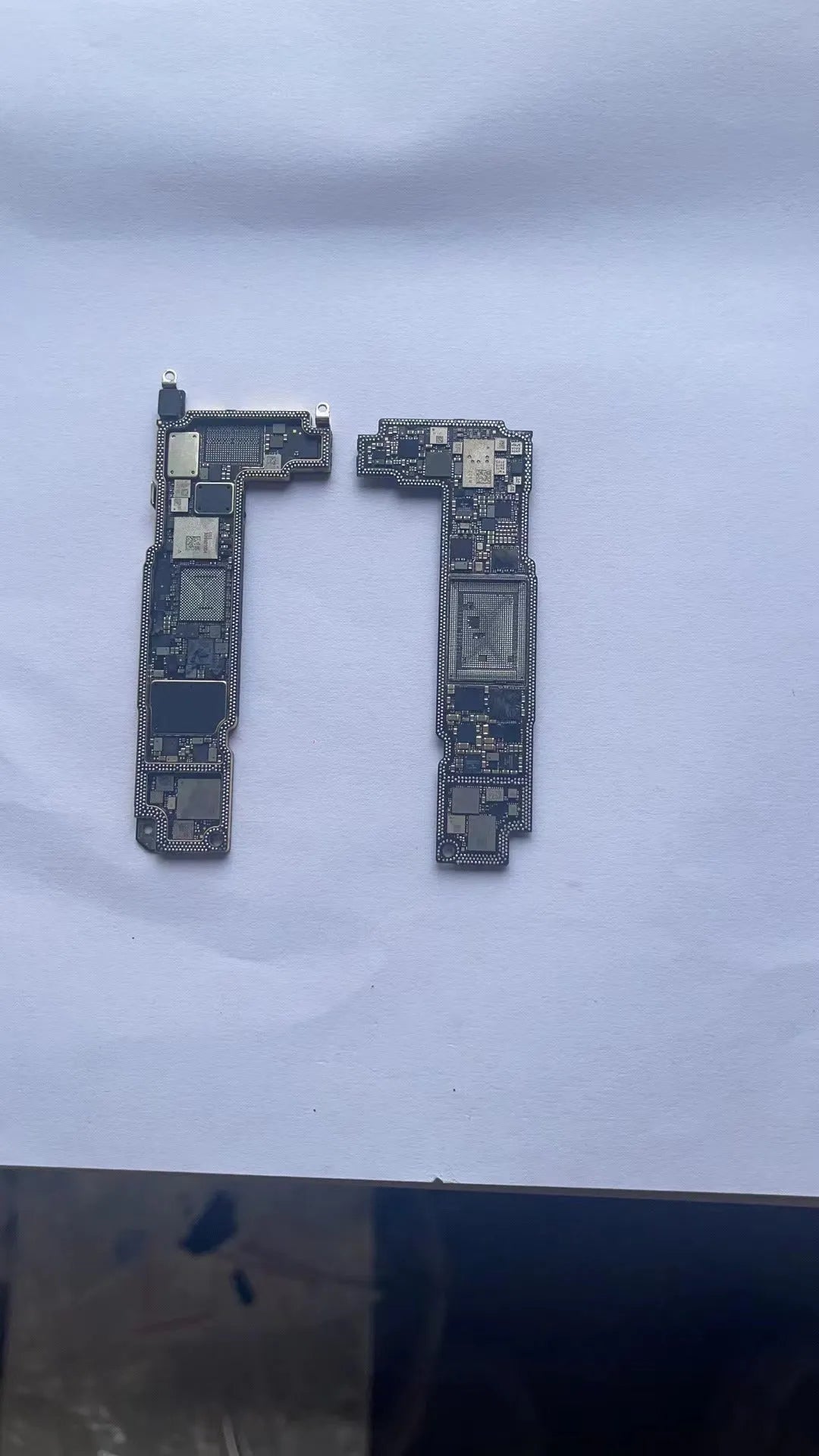 Silver bottom ID motherboard board for iPhone 12 series grinding repair, US version 256G
