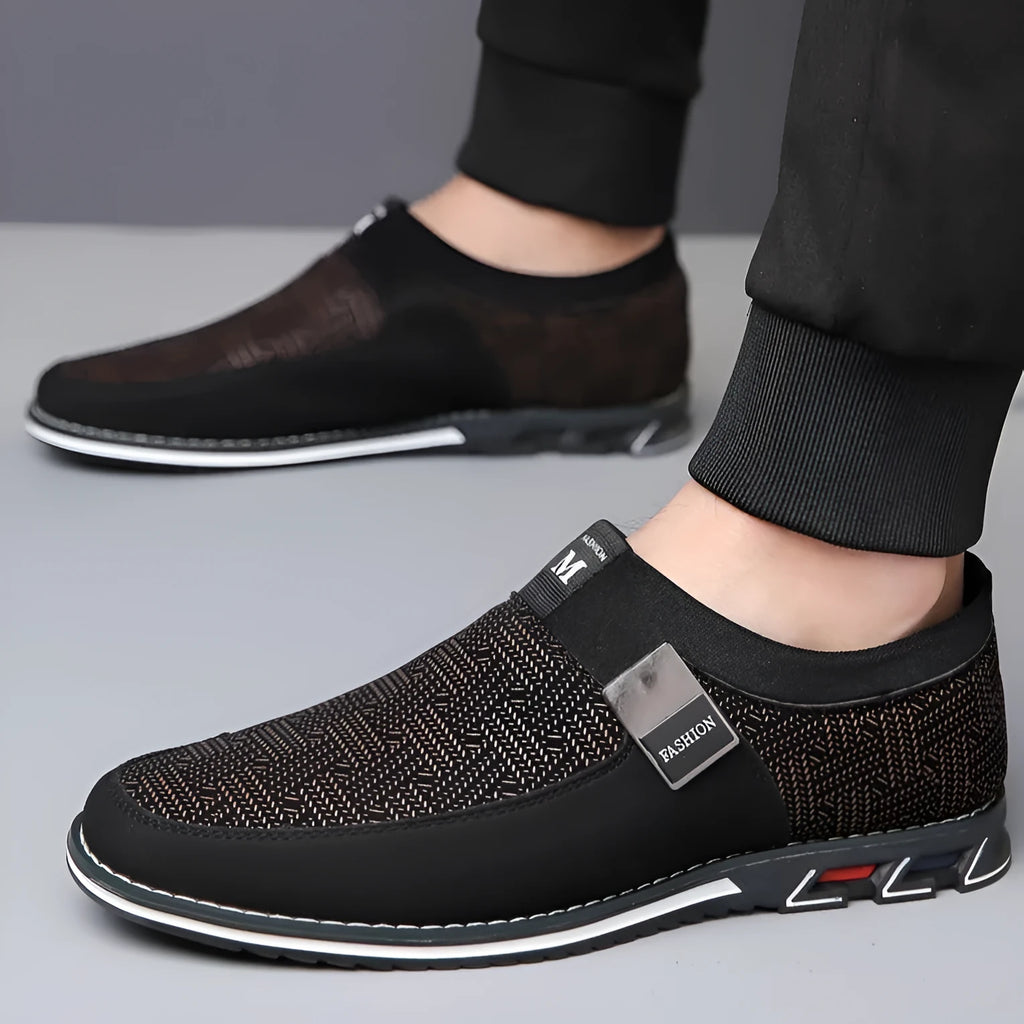 Men's flat low-top casual shoes in synthetic leather with square toe and rubber sole, available in multiple colours and sizes 38-53