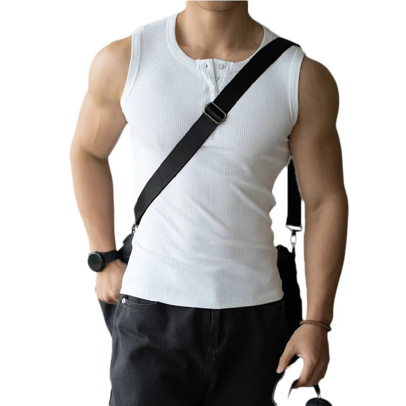 Four-sided stretch sunken stripe fitness vest in black with straight hem, front view