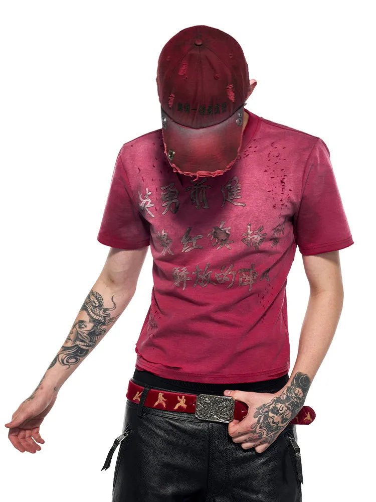 Red men's slim-fit cotton t-shirt with distressed washing finish and short sleeves