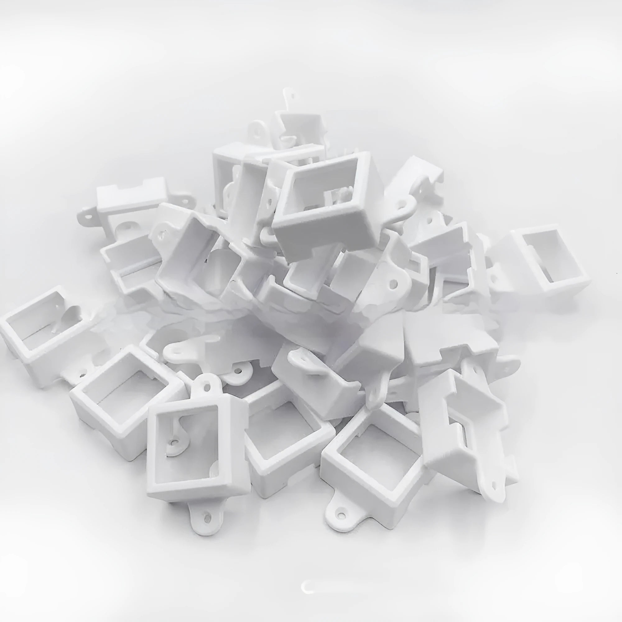 White plastic LED light fixed bracket and protective lampshade measuring 1.7 by 6 centimetres.