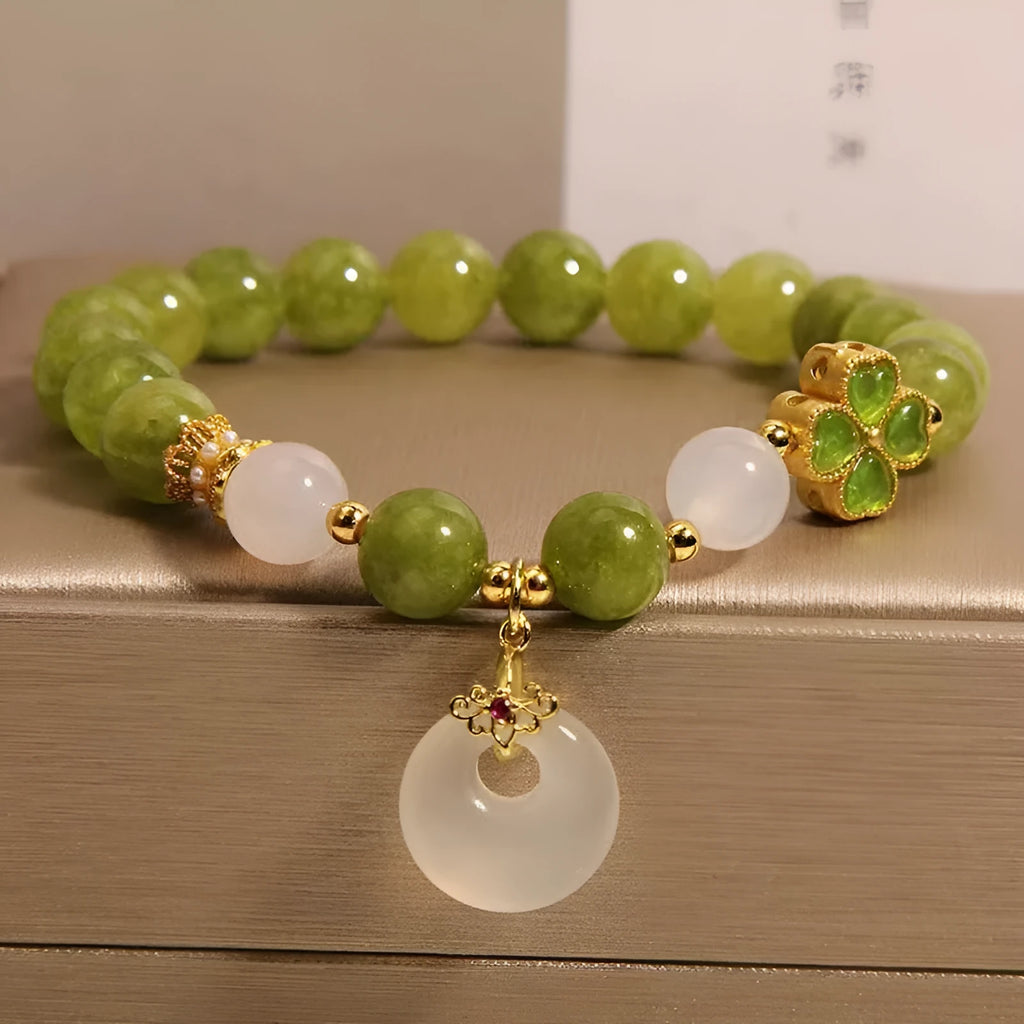 Natural stone green tourmaline four-leaf clover safety buckle bracelet for women, drop-shaped geometric new Chinese style, green colour