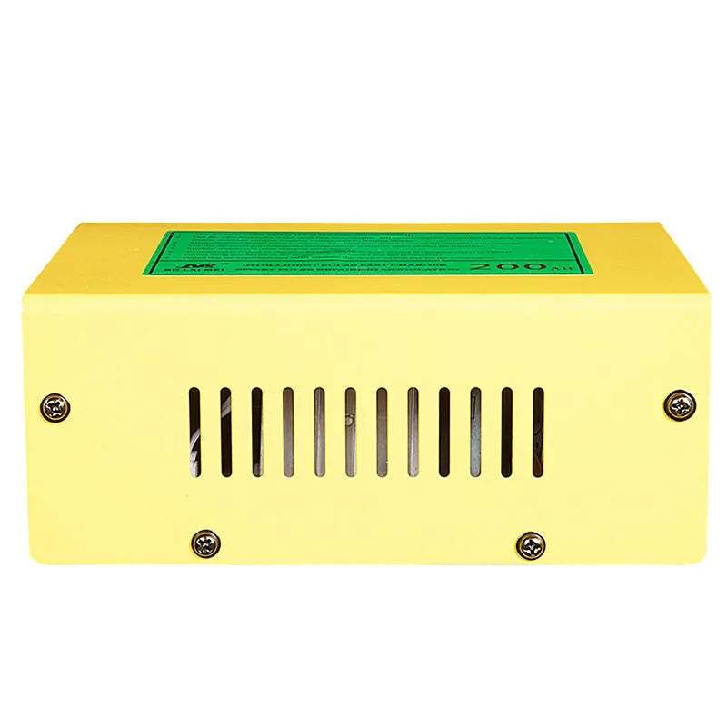 BT-168 automobile battery charger 12V24V for lead acid batteries with American standard plug