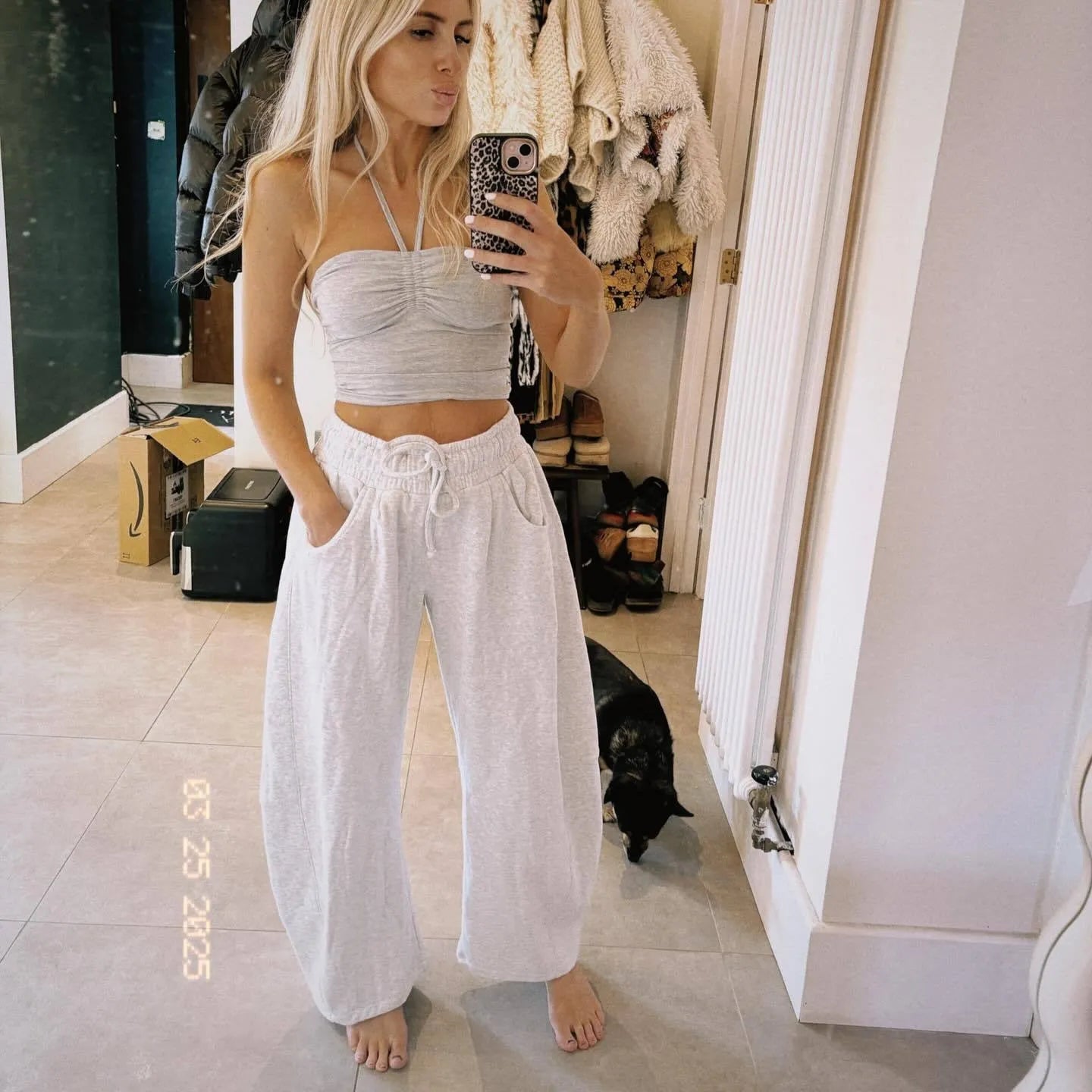Women's loose cotton cropped sweatpants with drawstring waist and side pockets in multiple colours