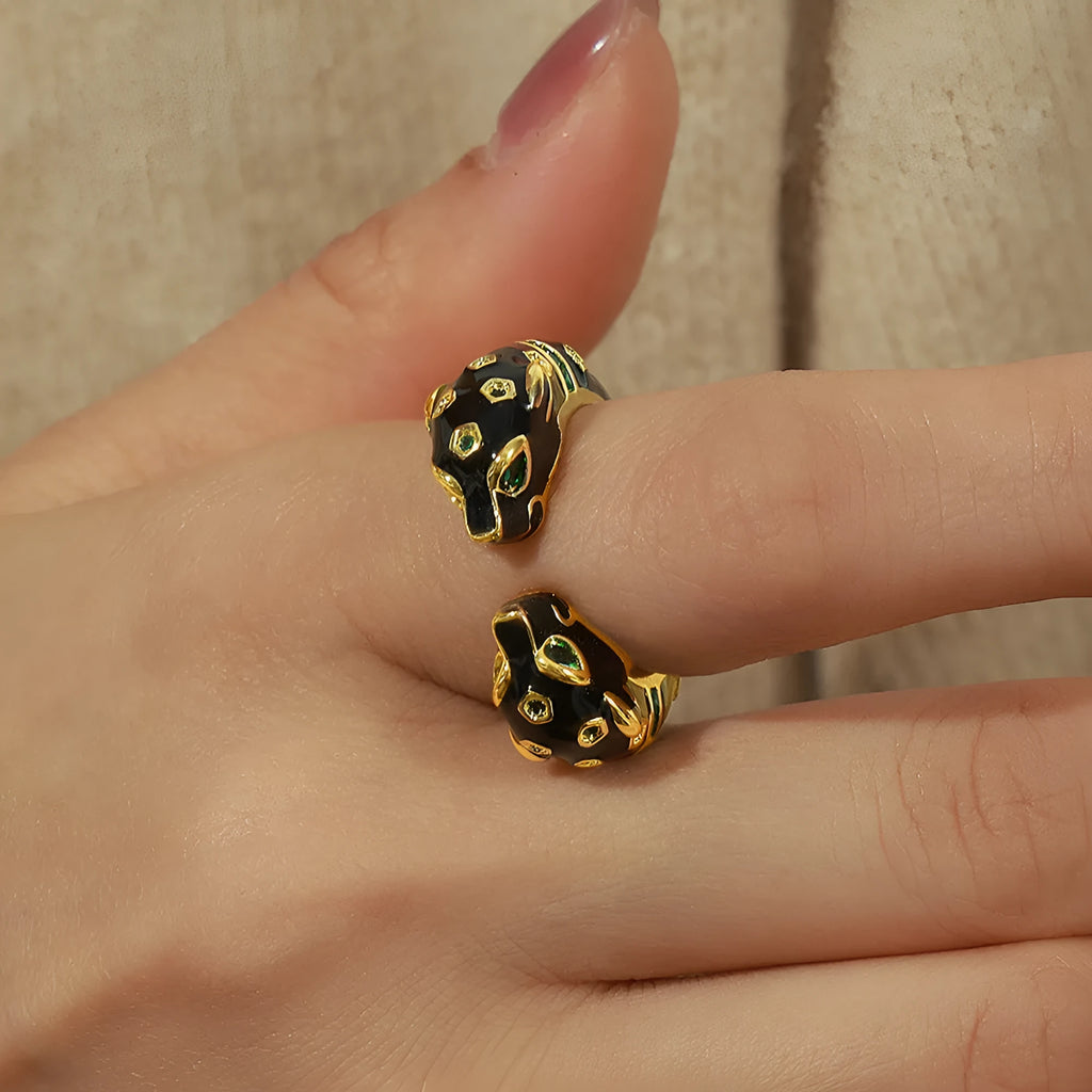 Black cheetah pattern open ring for women with geometric shape, size No. 7.