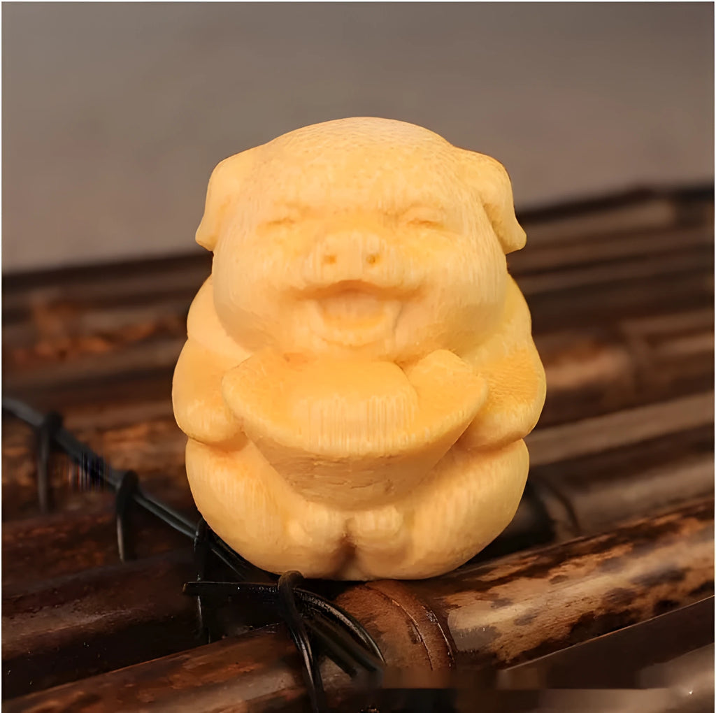 Fulu pig solid bamboo carving ornament 4cm height 3.5cm diameter ingot pigskin decorative gift