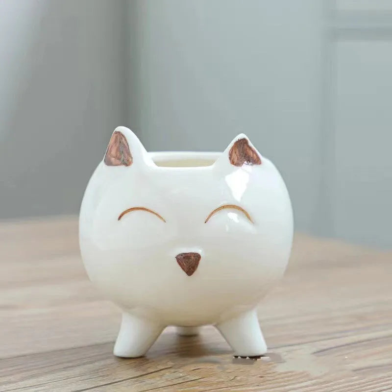 Ceramic hand painted cartoon animal flowerpot in pastoral style, breathable and firm, suitable for desktop or floor