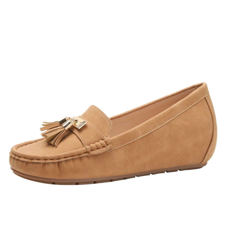 Mid-heel height increasing slip-on shoes in nude, black, blue and brown colours with round toe shape