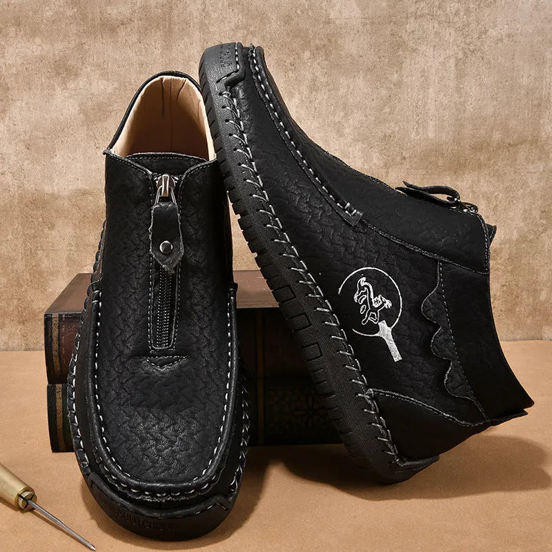 Men's low-top slip-on loafers in black brown or grey with round toe and rubber sole