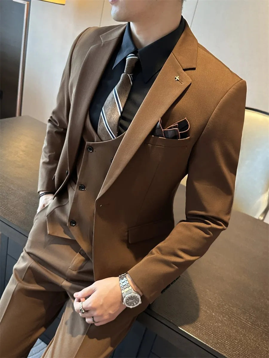 Men's slim fit business formal wear in chemical fibre blend fabric available in dark green, brown and camel colours