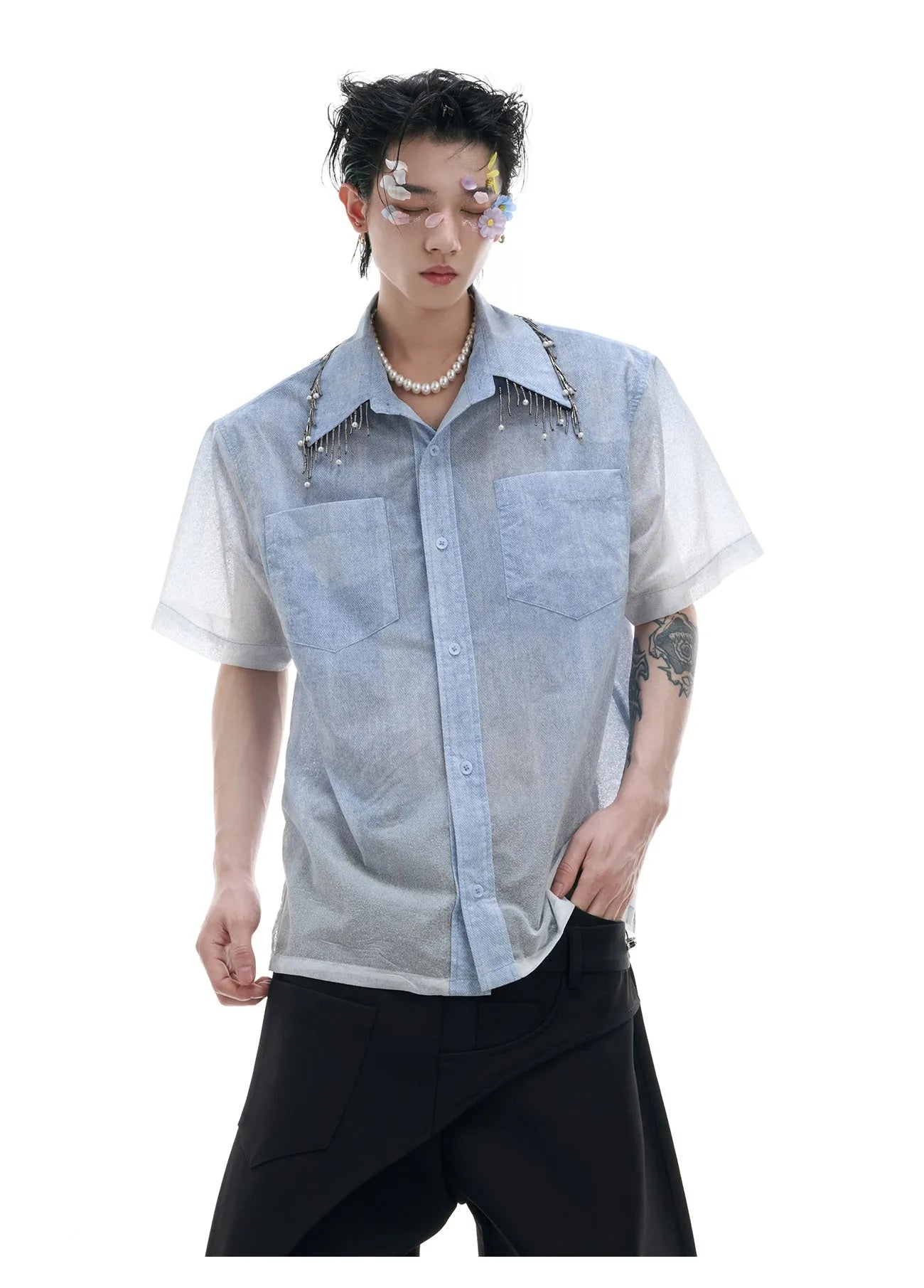 Men's blue and white gradient loose short sleeve shirt with quilted details