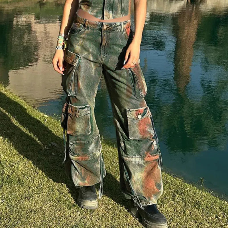 Loose cargo denim trousers with gradient colour pockets and street hipster styling