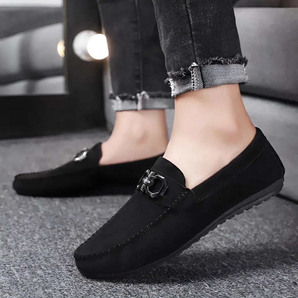 Men's black and grey suede casual shoes with rubber sole, available in sizes 39 to 44