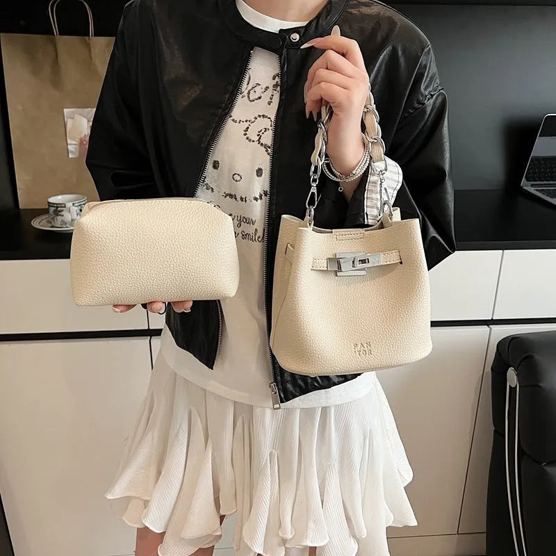 Retro PU leather bucket bag with chain detail, 20x17x13cm, available in pink