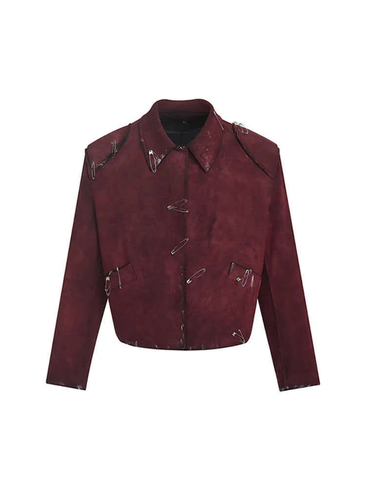Men's loose fit thick quilted flocking decorative pin jacket coat in red with lapel collar