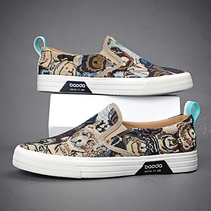 Breathable slip-on canvas sneakers in khaki, gray green, and all black with vulcanised rubber sole