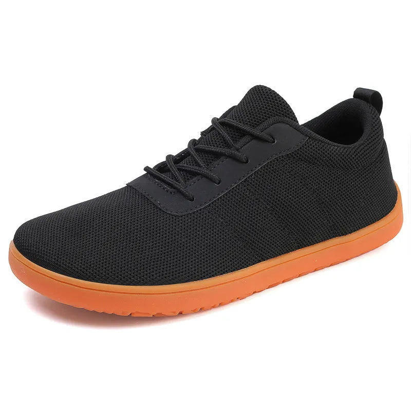 Men's hiking walking shoes with Flyknit upper, round wide toe, and non-slip rubber outsole in a solid colour