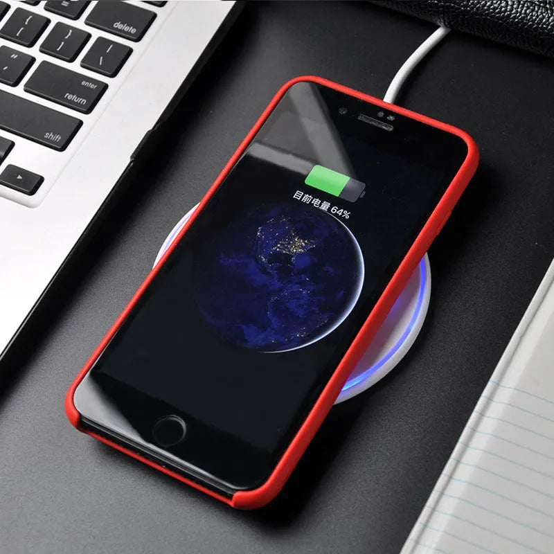 Round 10W wireless charger with indication function in black finish