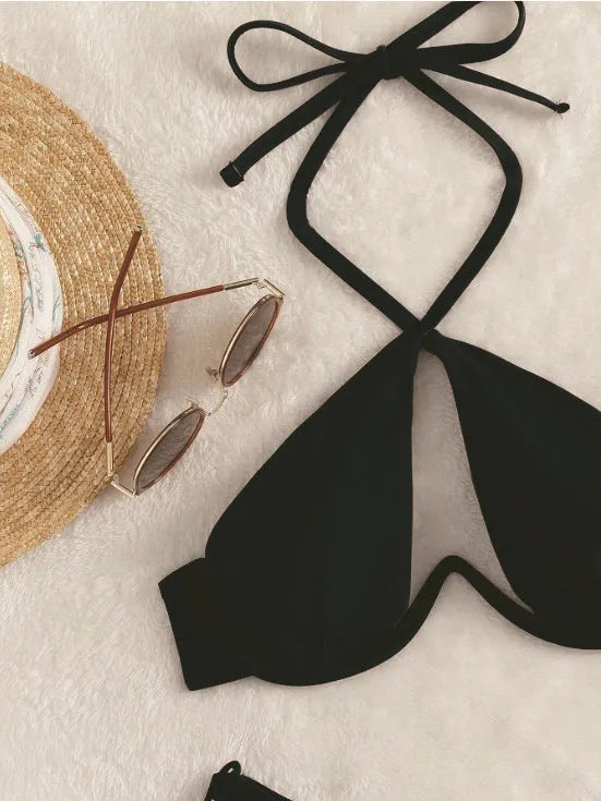 Women's halter bikini set in solid colour with backless style and briefs