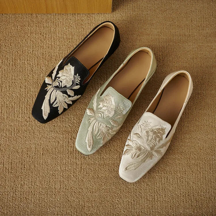 Women's embroidery low-cut flat pumps soft bottom retro round toe cloth shoes mid heel black green milky white