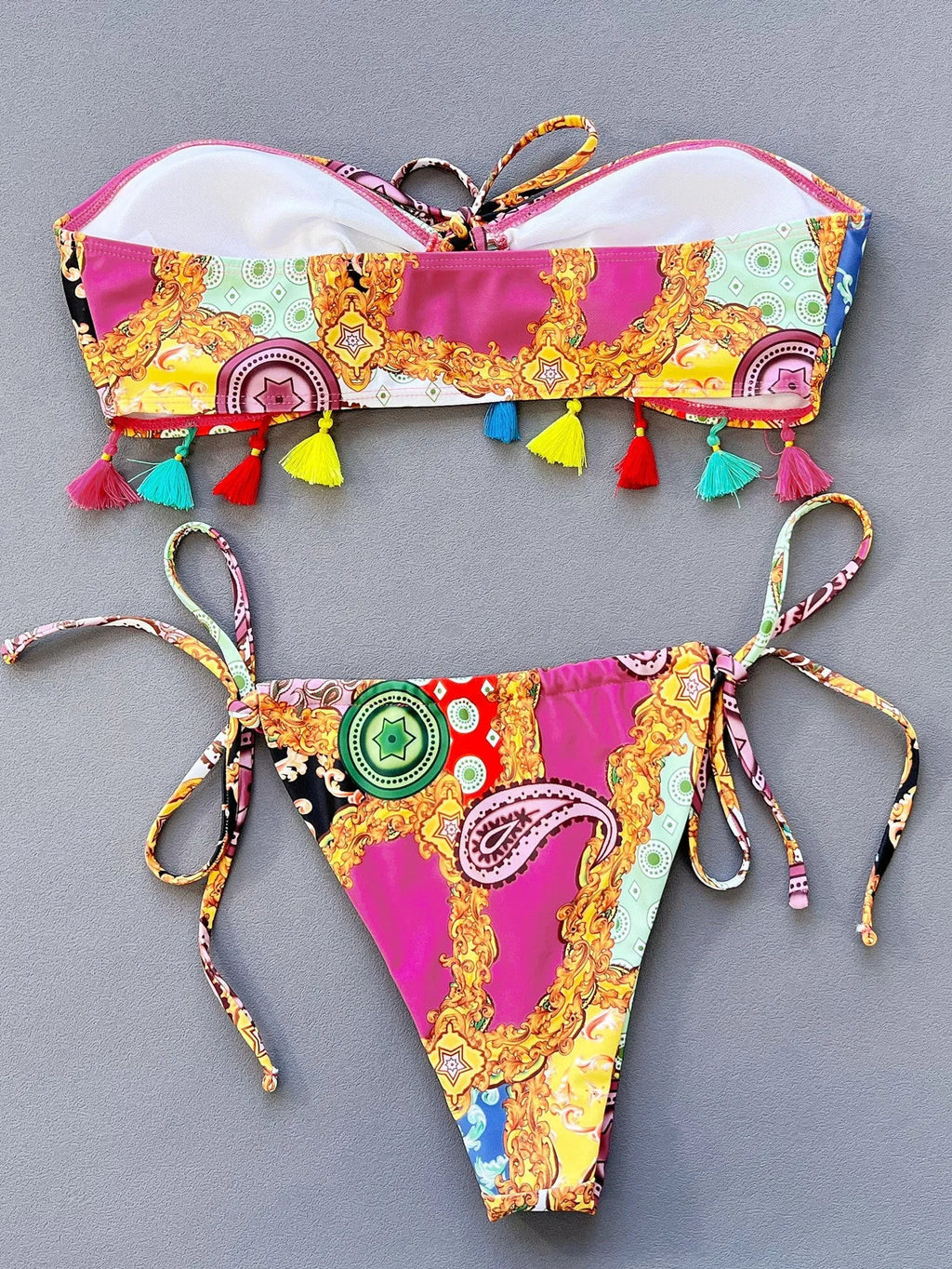 Women's printed separate tube top bikini set for swimming sports on a mannequin